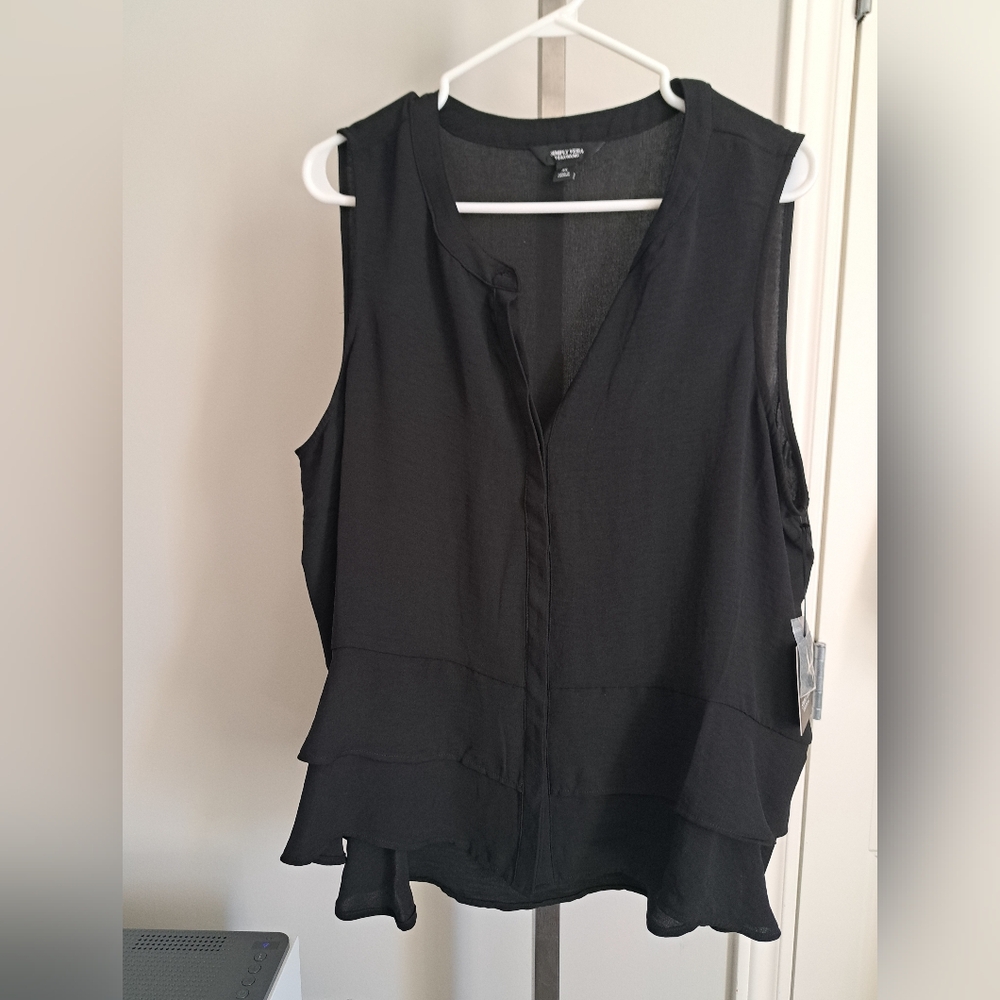 SIMPLY VERA Sleeveless black flowy top button front peplum shirt black XL tags